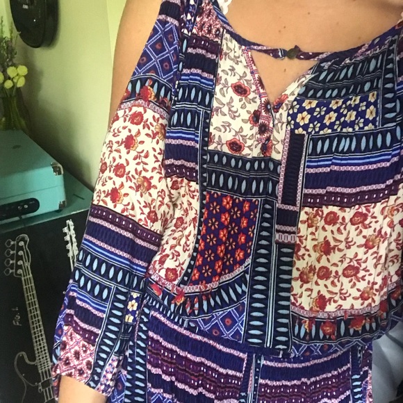 Boho Open Shoulder Dress - Picture 7 of 8